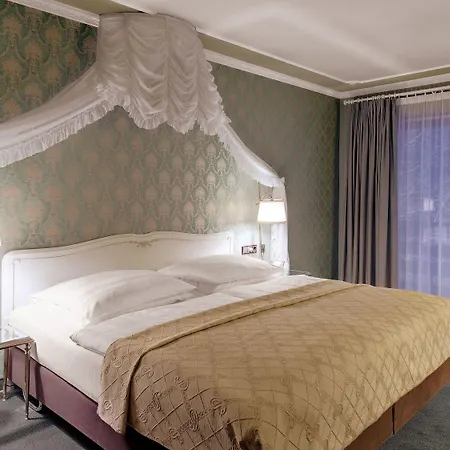Wyndham Garden מלון