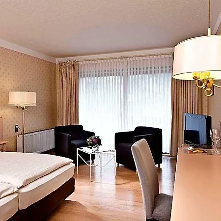 Wyndham Garden Hotel 4*