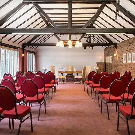 Wyndham Garden Hotel 4*