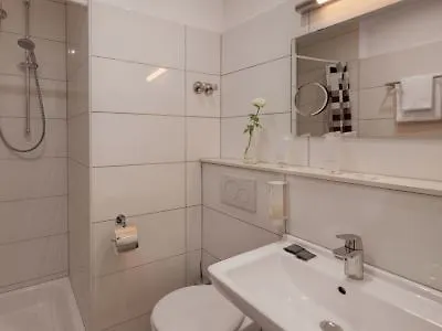 Wyndham Garden 4*