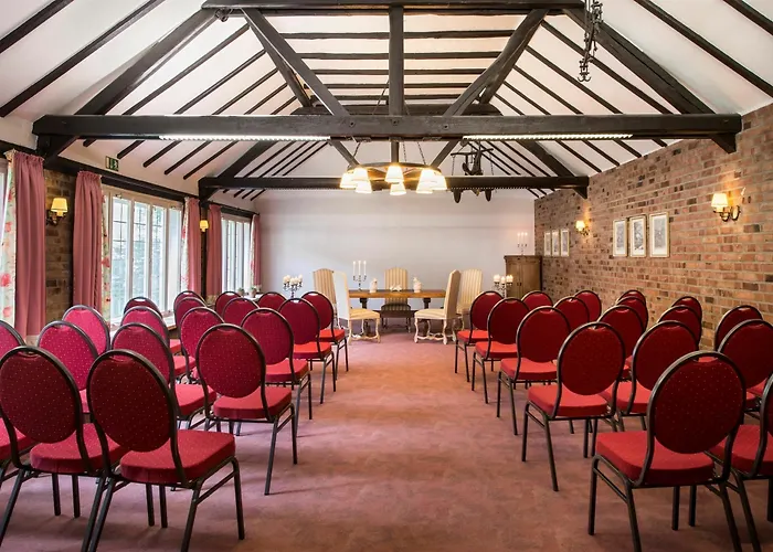 Wyndham Garden Hotel 4*