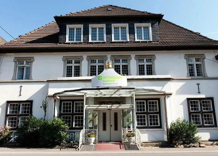 Wyndham Garden Hotel 4*